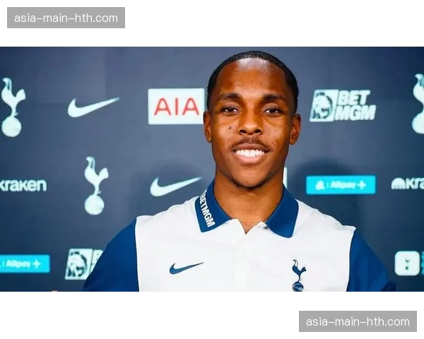 Netflix纪录片《孤注一掷：英超保级战》第二季聚焦2024-25赛季卢顿与伯恩利